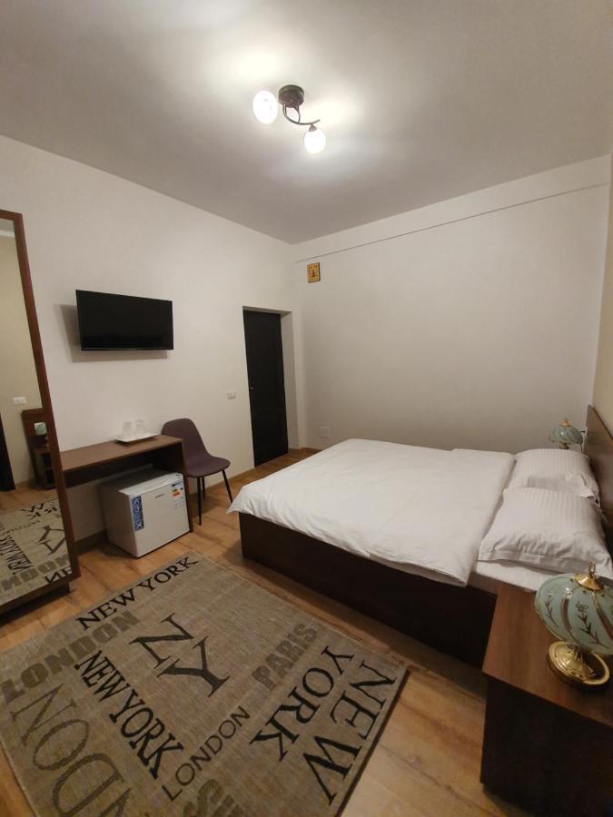 Vily Luxury Rooms Focsani Exterior photo